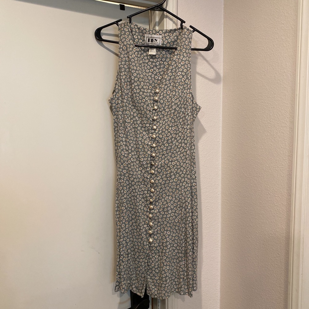 Vintage daisy dress